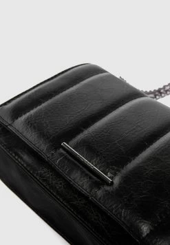 PULL & BEAR Double-Use Strap - Schoudertas - Black -PULL BEAR Winkel eeb786d446bb4c97a7d84a11cafbef5b