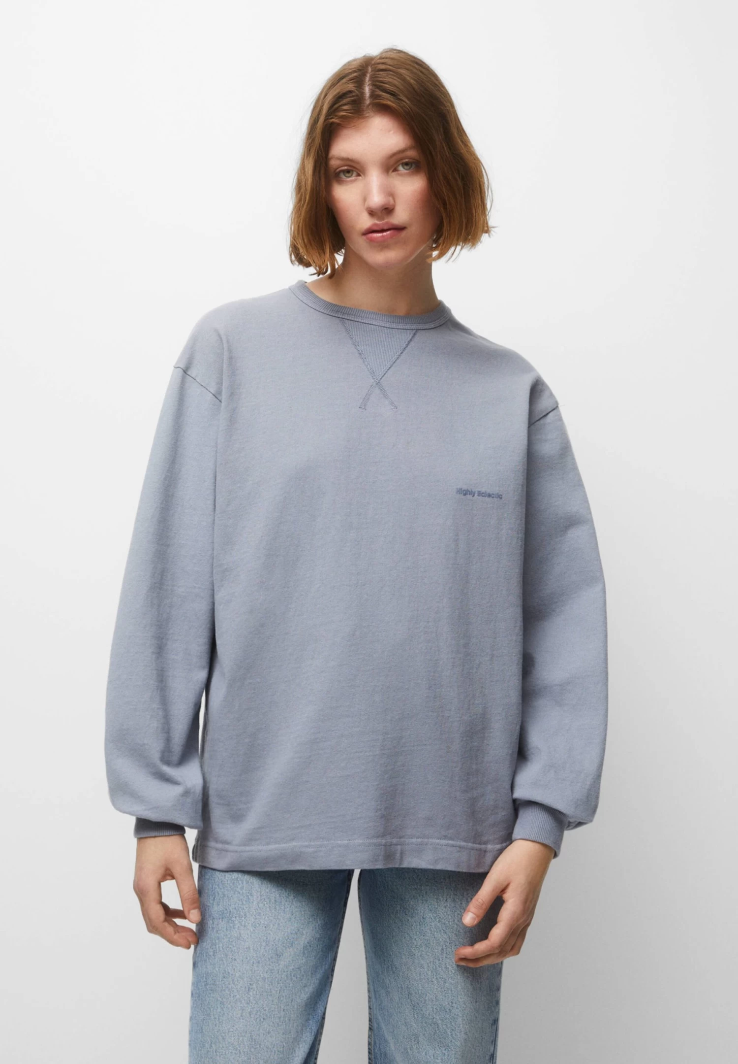 PULL & BEAR Faded With Graphic - Sweater - Blue 1 PULL & BEAR Faded With Graphic - Sweater - Blue