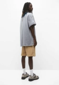 PULL & BEAR Basic Colourful Bermuda - Shorts - Ochre -PULL BEAR Winkel efc5e46cbb0e4cf0bf38f5b3a978f7b5