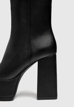 PULL & BEAR Mit Maxi Plateau - Korte Laarzen - Black -PULL BEAR Winkel f040eb18b9fd4f7f9020458ee4b04bb2