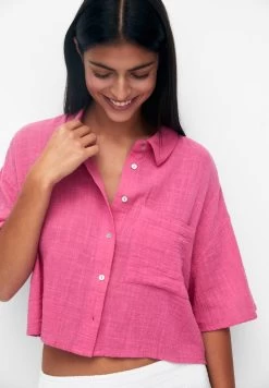 PULL & BEAR Cropped Short Sleeve - Overhemdblouse - Pink 9 PULL & BEAR Cropped Short Sleeve - Overhemdblouse - Pink -PULL BEAR Winkel f1ec86e1816b4c2b852a0e0eddc3ff64