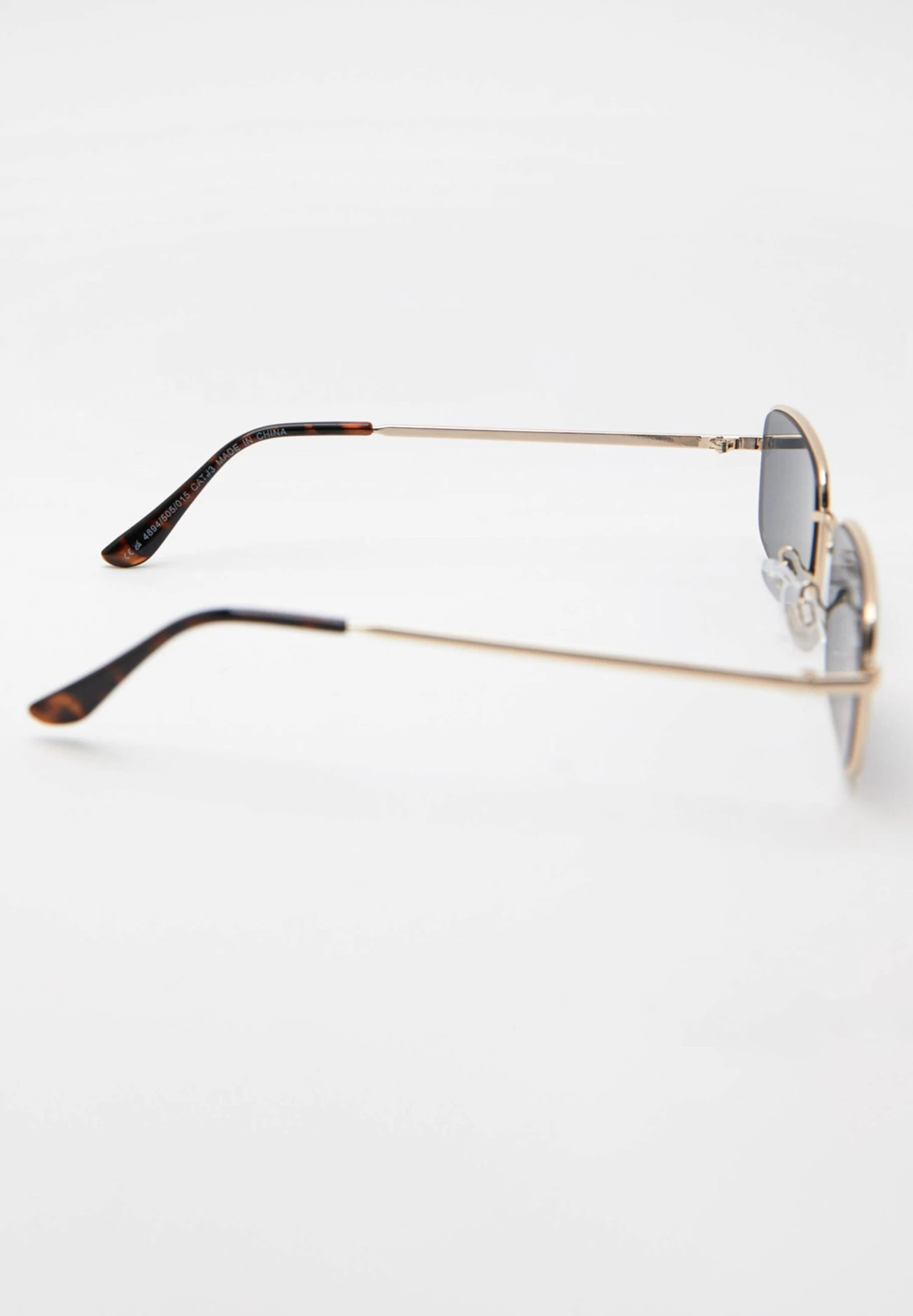 PULL & BEAR Rectangular - Zonnebril - Multi Coloured 5 PULL & BEAR Rectangular - Zonnebril - Multi Coloured - Afbeelding 5