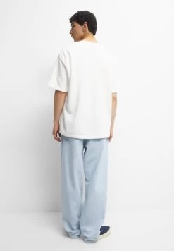 PULL & BEAR Plush - T-Shirt Basic - White -PULL BEAR Winkel f2c43c5510fc4da89015cec298dd9802