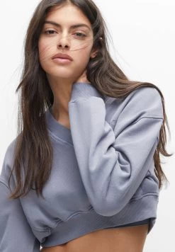 PULL & BEAR Washed Effect Cropped- Sweater - Blue Denim 12 PULL & BEAR Washed Effect Cropped- Sweater - Blue Denim -PULL BEAR Winkel f2c9989d7d204a96bb3de1bf2fe20c0a