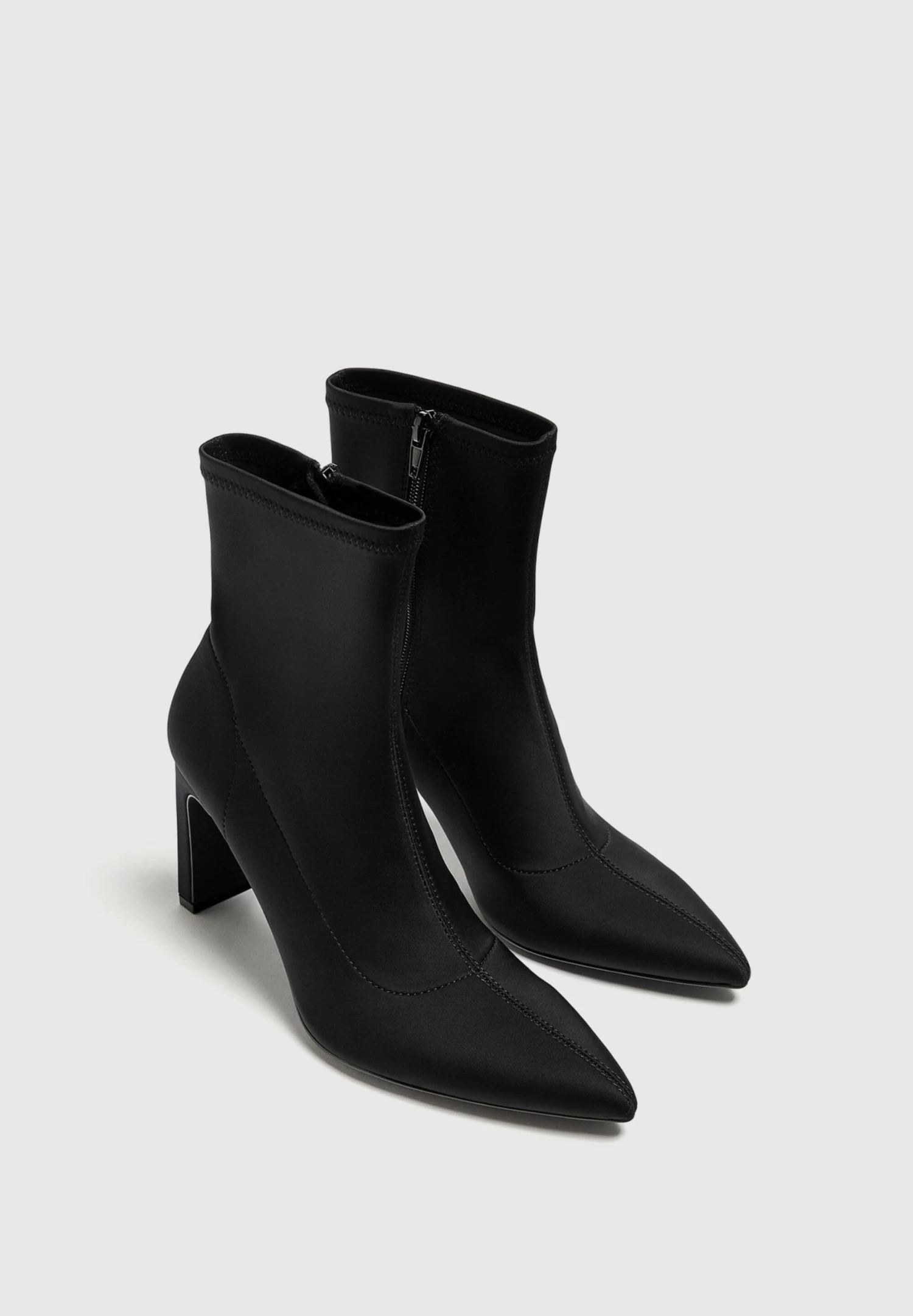 PULL & BEAR Enkellaarsjes Met Hoge Hak - Black 2 PULL & BEAR Enkellaarsjes Met Hoge Hak - Black - Afbeelding 2