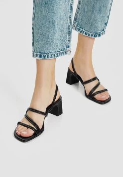 PULL & BEAR Sandalen - Black