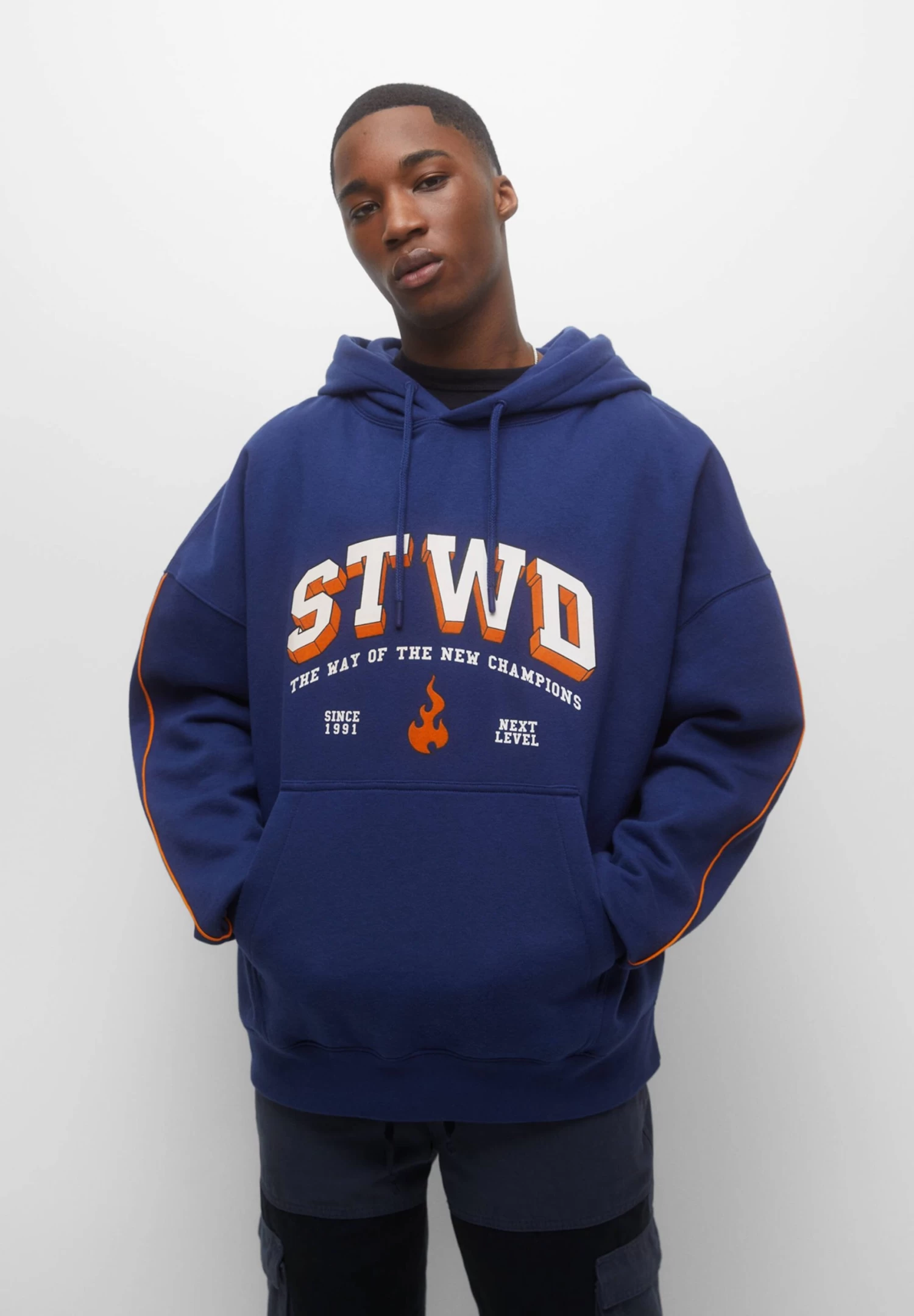 PULL & BEAR Stwd- Hoodie - Blue 1 PULL & BEAR Stwd- Hoodie - Blue