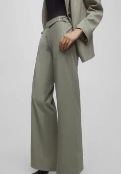 PULL & BEAR Straight-Leg Smart - Broek - Dark Green -PULL BEAR Winkel f572291a5b3642e6a2f7a9bed1492b1b