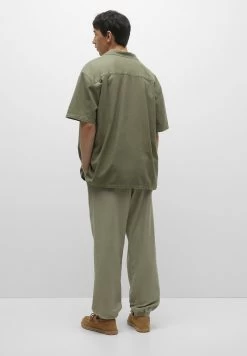 PULL & BEAR Rustic- Trainingsbroek - Khaki -PULL BEAR Winkel f5b273e3f1c84f10b38ce6211bdeef5e