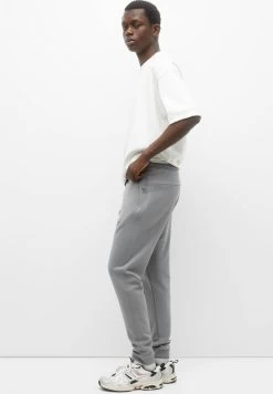 PULL & BEAR With Zip Pockets - Trainingsbroek - Grey 11 PULL & BEAR With Zip Pockets - Trainingsbroek - Grey -PULL BEAR Winkel fbc07071f39e4049ac5deff93bf585ed