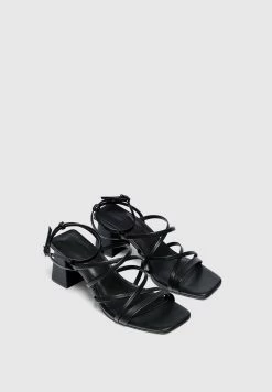 PULL & BEAR Strappy- Sandalen - Black -PULL BEAR Winkel fbd5d46c65474bc7a8f180164e084ea1