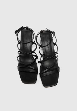 PULL & BEAR Strappy- Sandalen - Black -PULL BEAR Winkel fcbe2510812f46c2a8c03b8dad37272b