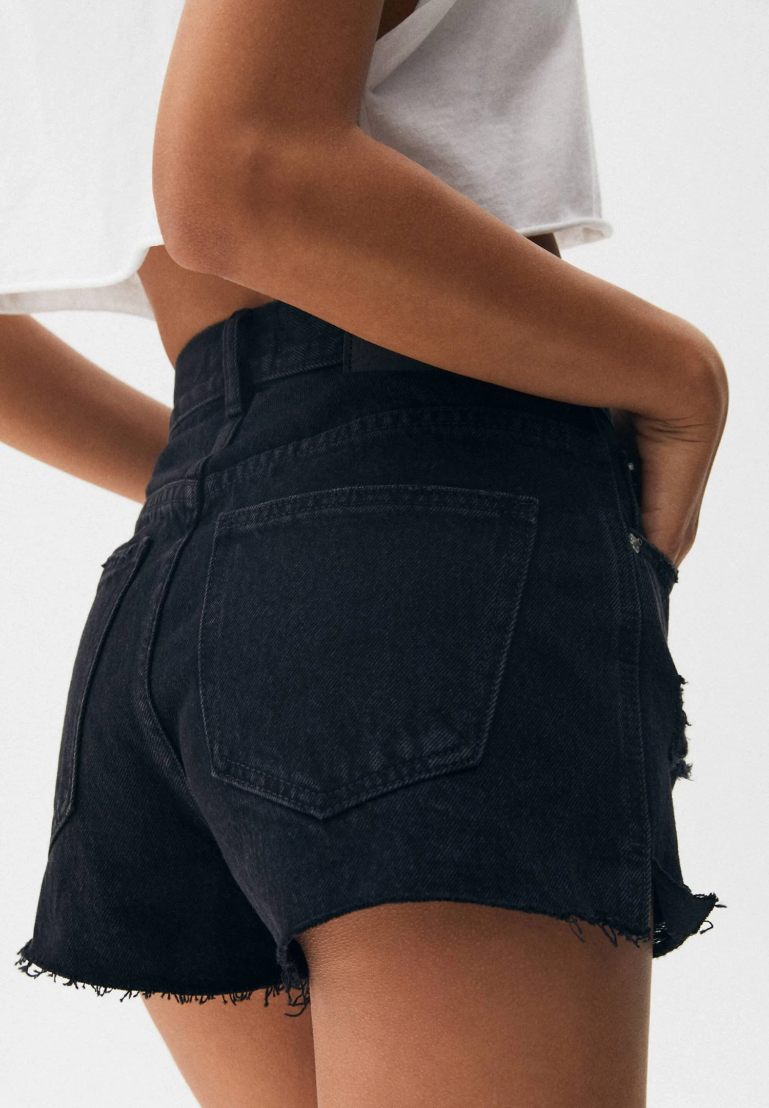 PULL & BEAR Ripped - Jeansshort - Mottled Black 5 PULL & BEAR Ripped - Jeansshort - Mottled Black - Afbeelding 5